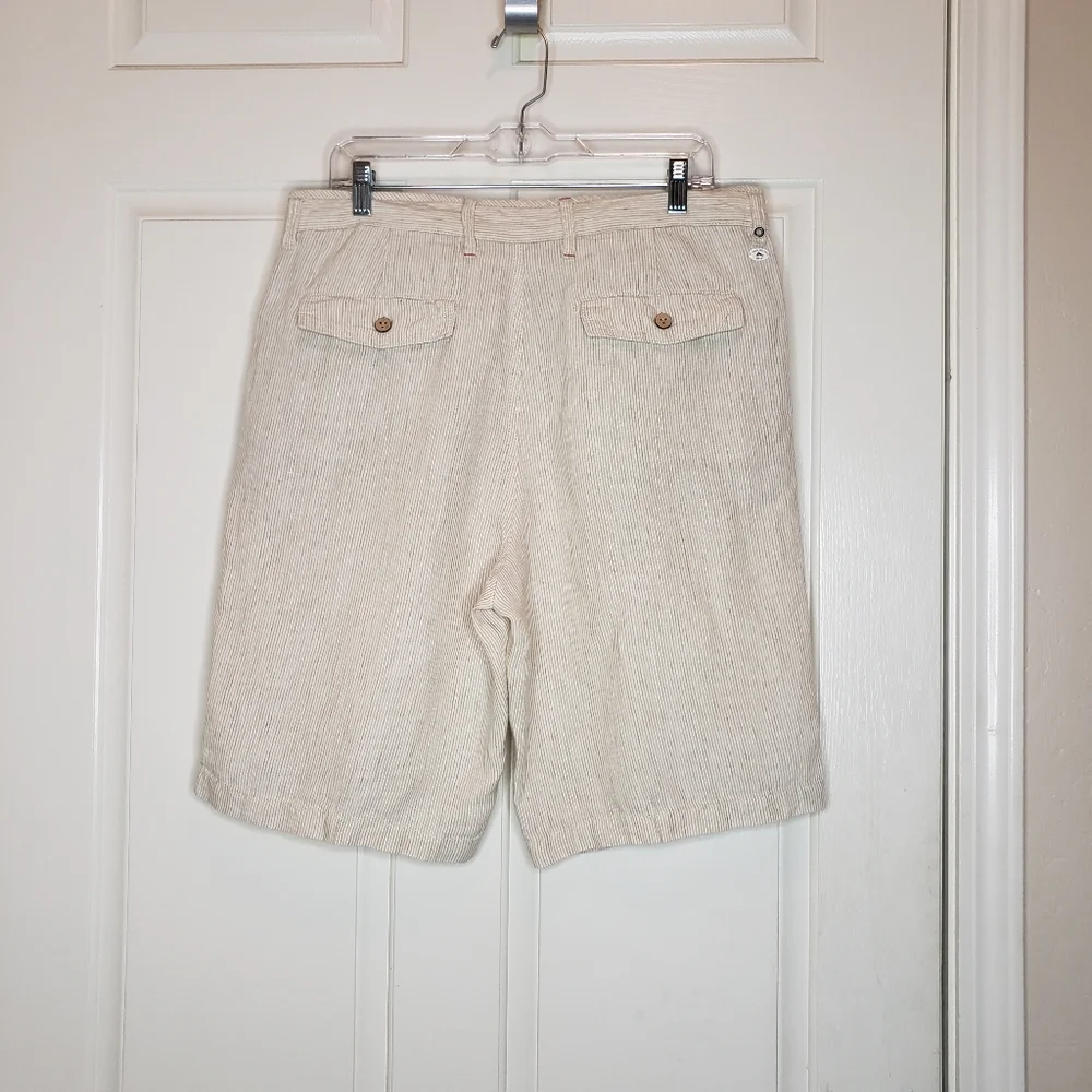 Tommy Bahama Relax linen shorts, tan and white fine stripe, size 34, like new!